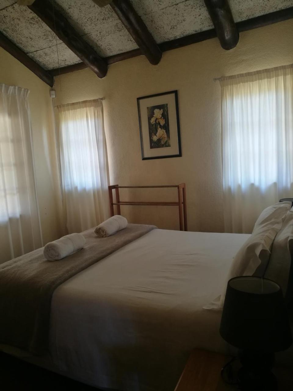 Wits End Mountain Resort Champagne Valley Экстерьер фото